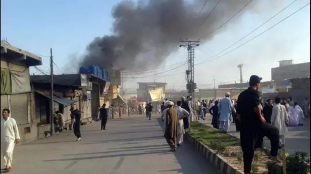 पाकिस्तान में शिया और सुन्नी समुदायों के बीच झड़प: 25 लोगों की मौत, स्थिति तनावपूर्ण