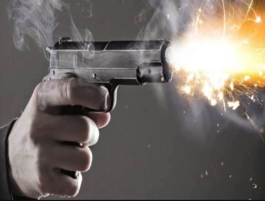 जमीन विवाद में गोलीबारी: एक व्यक्ति की मौत