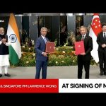 एमओयू पर हस्ताक्षर करते समय प्रधान मंत्री नरेंद्र मोदी और सिंगापुर के प्रधान मंत्री लॉरेंस वोंग