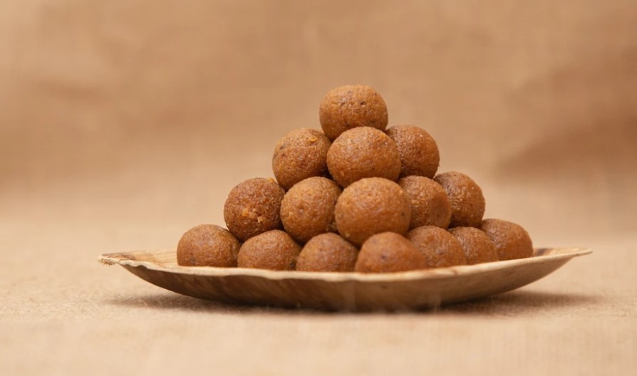 Ganpati Visarjan 2024: गणेश विसर्जन के दिन घर पर बनाएं बेसन के लड्डू, जानें रेसिपी