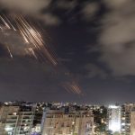 ईरान ने इजराइल पर दागीं 180 मिसाइलें: राष्ट्रपति ने कहा, “हमारे नागरिकों की रक्षा के लिए जरूरी था,” नेतन्याहू का जवाब, “ईरान ने बड़ी गलती कर दी”