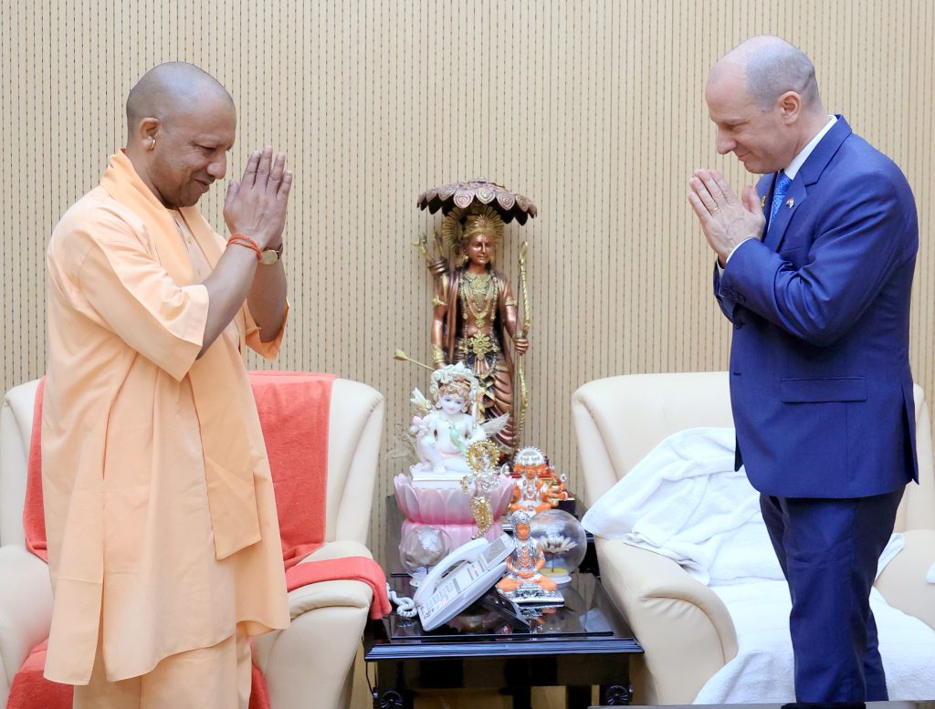 मुख्यमंत्री से इज़राइल के राजदूत ने शिष्टाचार भेंट की