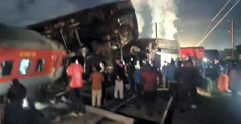 बागमती एक्सप्रेस हादसे में 19 घायल, यात्रियों की मदद के लिए विशेष ट्रेन रवाना