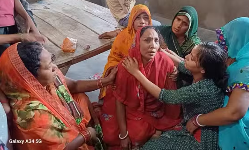 बिहार – दीया जलाने के लेकर हुए खूनी संघर्ष में दो की मौत, तीन की हालत गंभीर