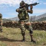 कश्मीर में शहीद जवान की पत्नी घायल