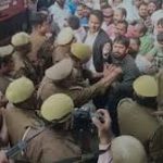 UP PCS-RO/ARO परीक्षा में पुलिस की कार्रवाई