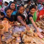 त्योहारी सीजन में बाजारों में रौनक