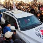 हमास द्वारा रिहा तीन महिला बंधक इज़राइल पहुंचीं