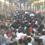 महाशिवरात्रि पर्व पर काशी में उमड़ा श्रद्धालुओं का जनसैलाब