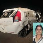 अनियंत्रित होकर पलटी तेज रफ्तार कार, पति-पत्नी की मौत