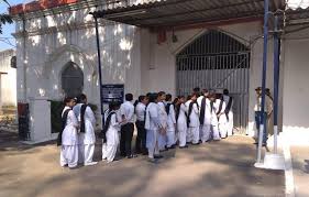 छिंदवाड़ा- लॉ के स्टूडेंट्स को कराया जेल भ्रमण