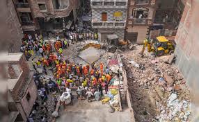 दिल्ली में बड़ा हादसा: मस्टफाबाद में चार मंजिला इमारत गिरी, 11 लोगों की मौत, कई घायल