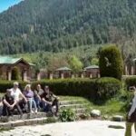 कश्मीर में आतंकी हमले के बाद 48 प्रमुख पर्यटक स्थल बंद: सुरक्षा एजेंसियों की सिफारिश पर सरकार का बड़ा फैसला