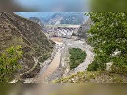 भारत–पाक तनाव चरम पर: सिंधु जल संधि निलंबित, सीमा और हवाई क्षेत्र बंद