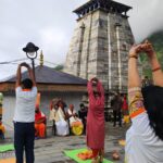 केदारनाथ में योग दिवस पर श्रद्धा का सैलाब