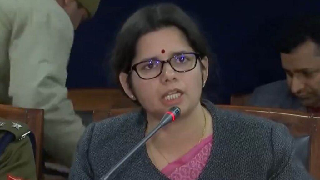 मॉनसून काल में सुरक्षित प्रसव की जिम्मेदारी तय