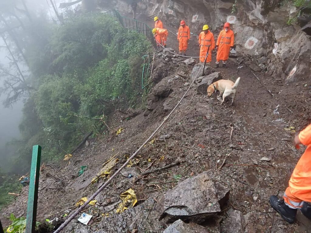 केदारनाथ यात्रा पर रोक, यमुनोत्री पैदल मार्ग तीसरे दिन भी बंद