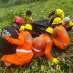 केदारनाथ में हेलिकॉप्टर क्रैश, पायलट समेत 6 लोग थे सवार