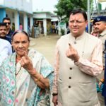 उत्तराखंड: मुख्यमंत्री ने किया मतदान