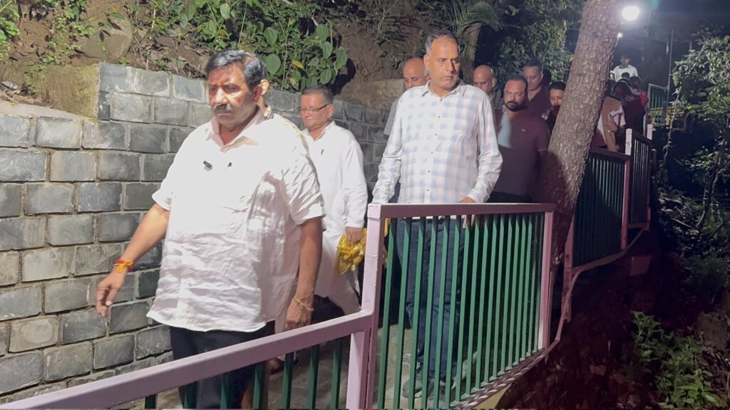 हिमाचल में मॉनसून बरसा रहा कहर, भारी बारिश का रेड अलर्ट