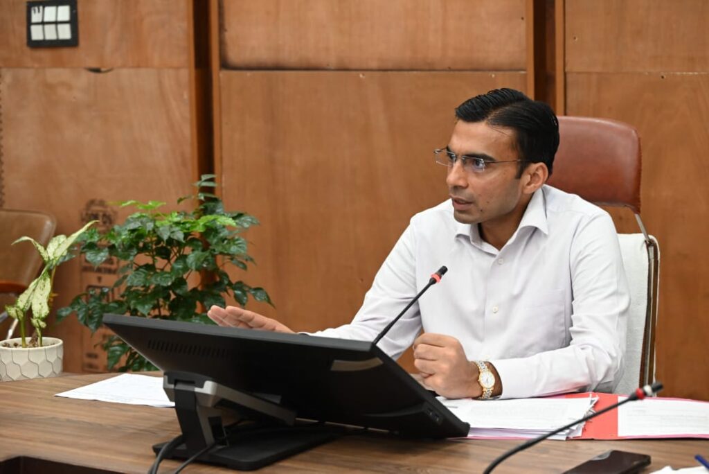 देहरादून में पेयजल समस्या का त्वरित निस्तारण