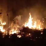 पश्चिम बंगाल में भीषण आग से तीन लोगों की मौत, मौके पर तैनात 12 दमकल गाड़ियां
