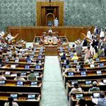 भारतीय संसद भवन, लोकसभा सत्र और भारत का राजनीतिक नक्शा, जो परिसीमन 2026 के बदलाव को दर्शाता है।