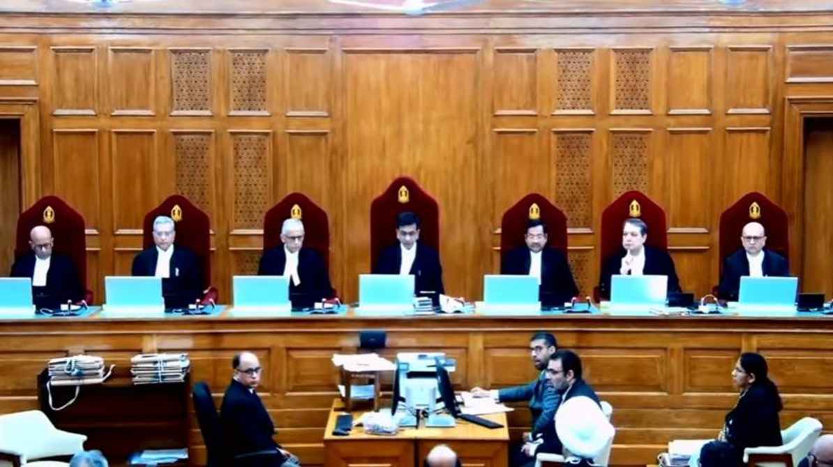 भारत के सुप्रीम कोर्ट भवन की तस्वीर, जहां जनहित याचिका को लेकर सुनवाई जारी है।